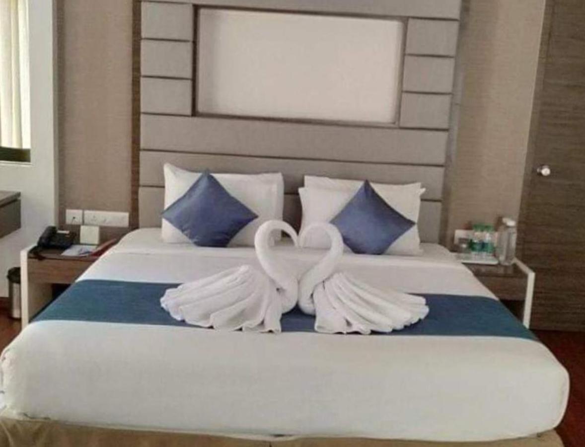 Hotel Cozy Cave Near Igi Airport Delhi Neu-Delhi Exterior foto