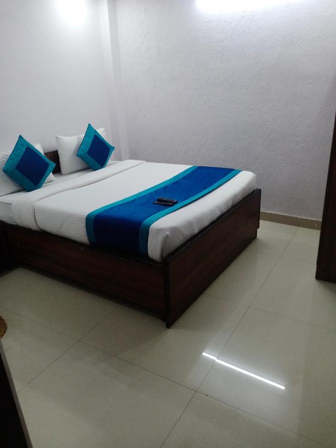 Hotel Cozy Cave Near Igi Airport Delhi Neu-Delhi Exterior foto