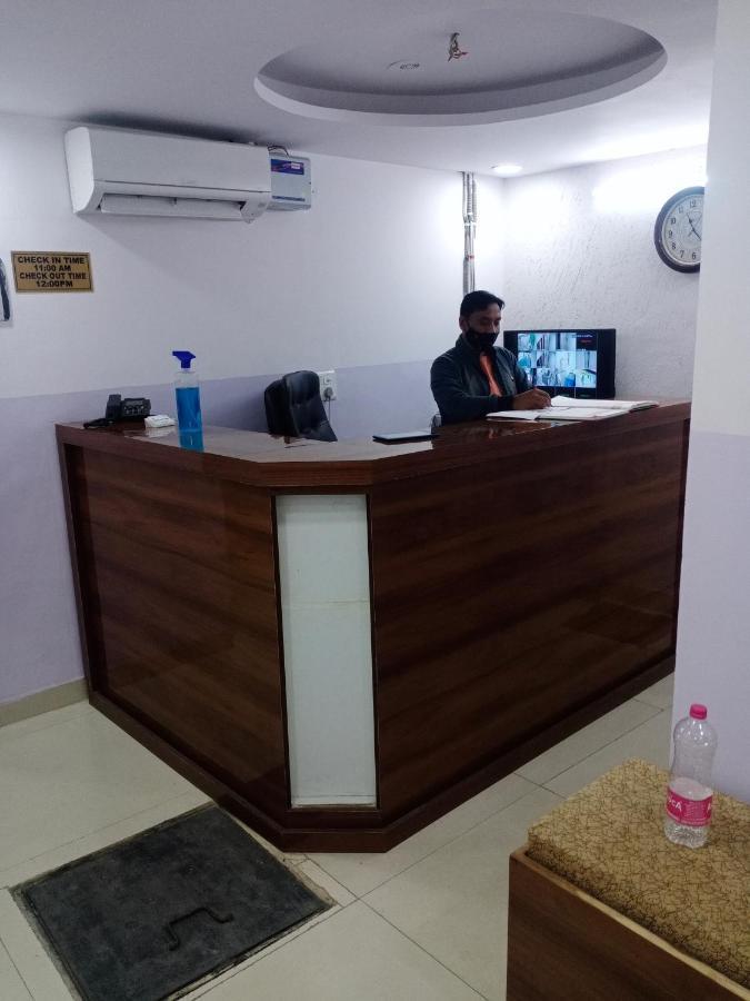 Hotel Cozy Cave Near Igi Airport Delhi Neu-Delhi Exterior foto